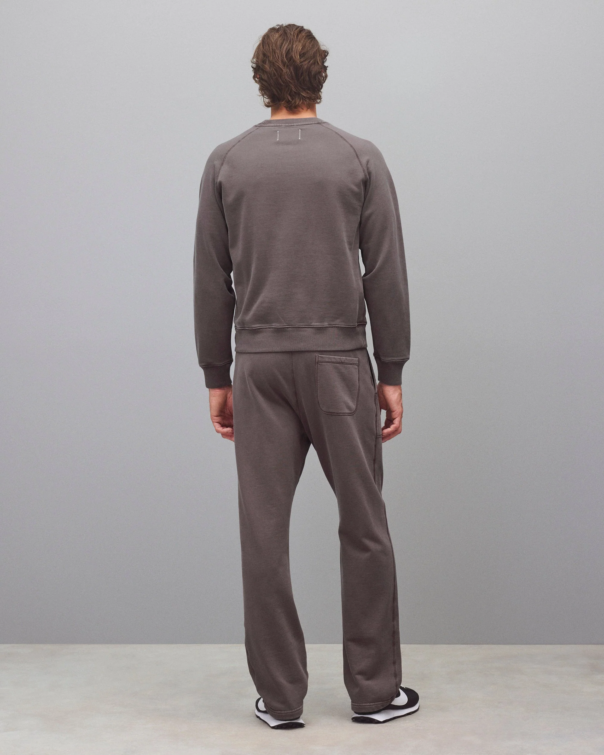 Midweight Terry Fadeaway Standard Sweatpant - Image 5