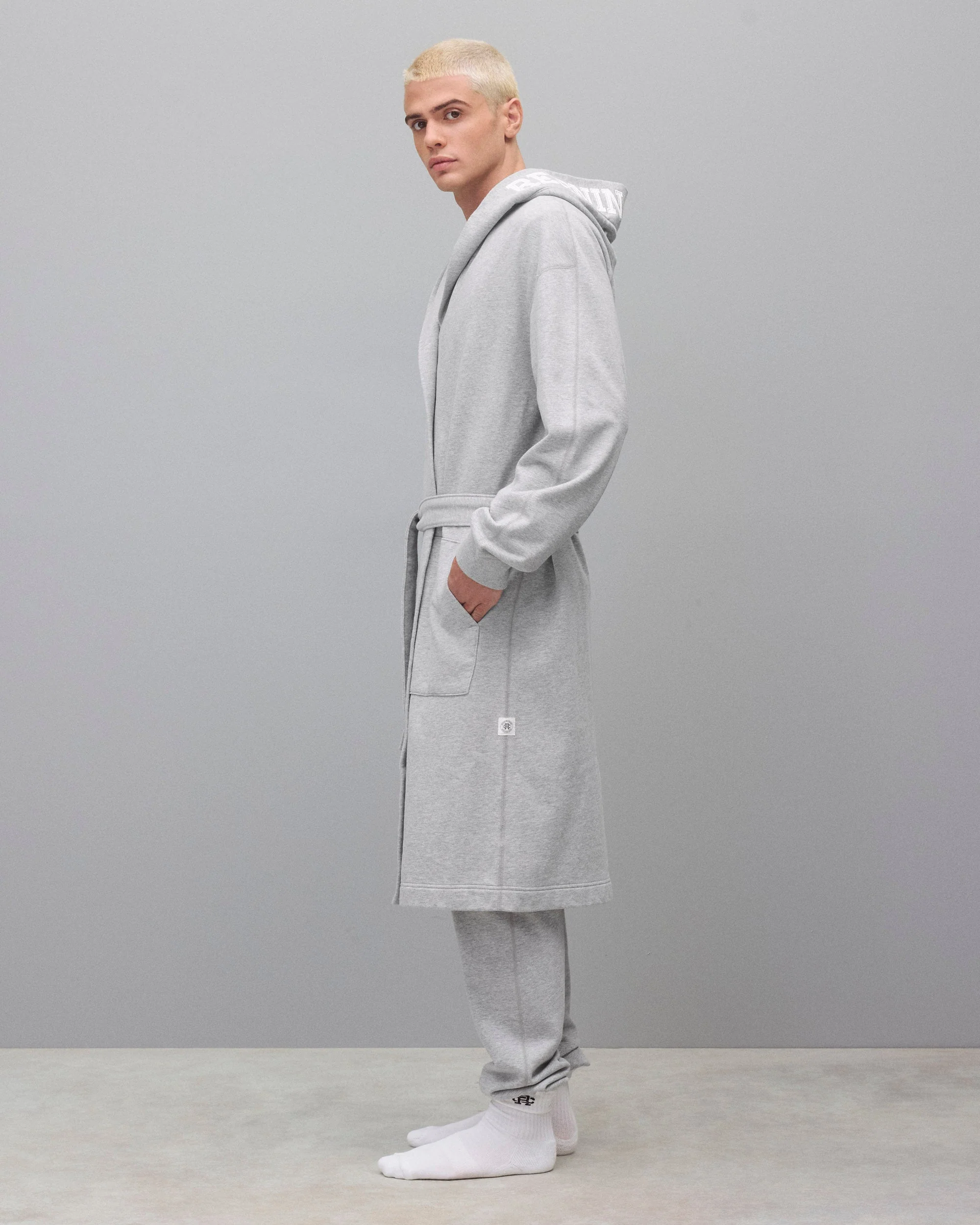 Midweight Terry Logo Relaxed Hooded Robe - Image 4