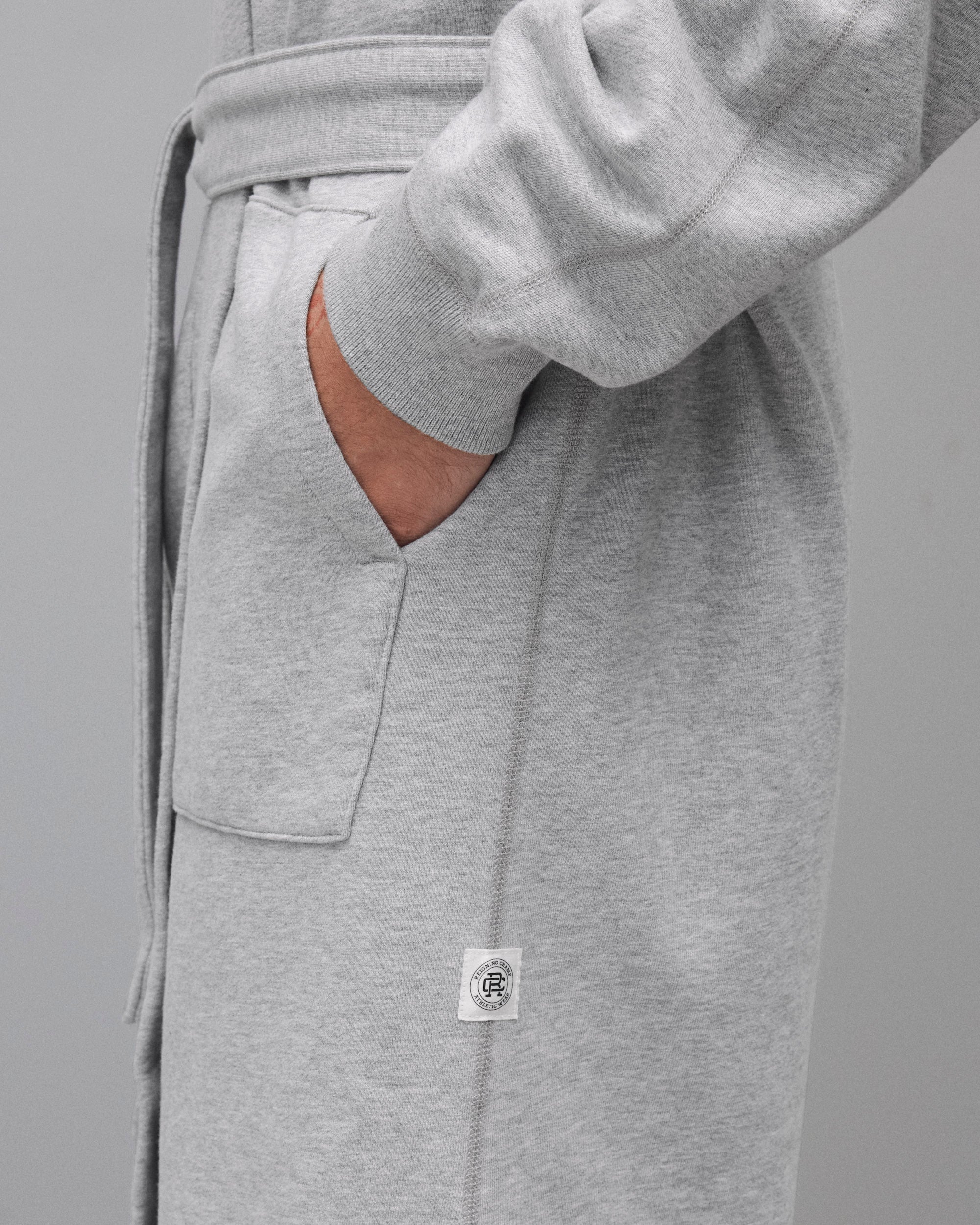Midweight Terry Logo Relaxed Hooded Robe - Image 8