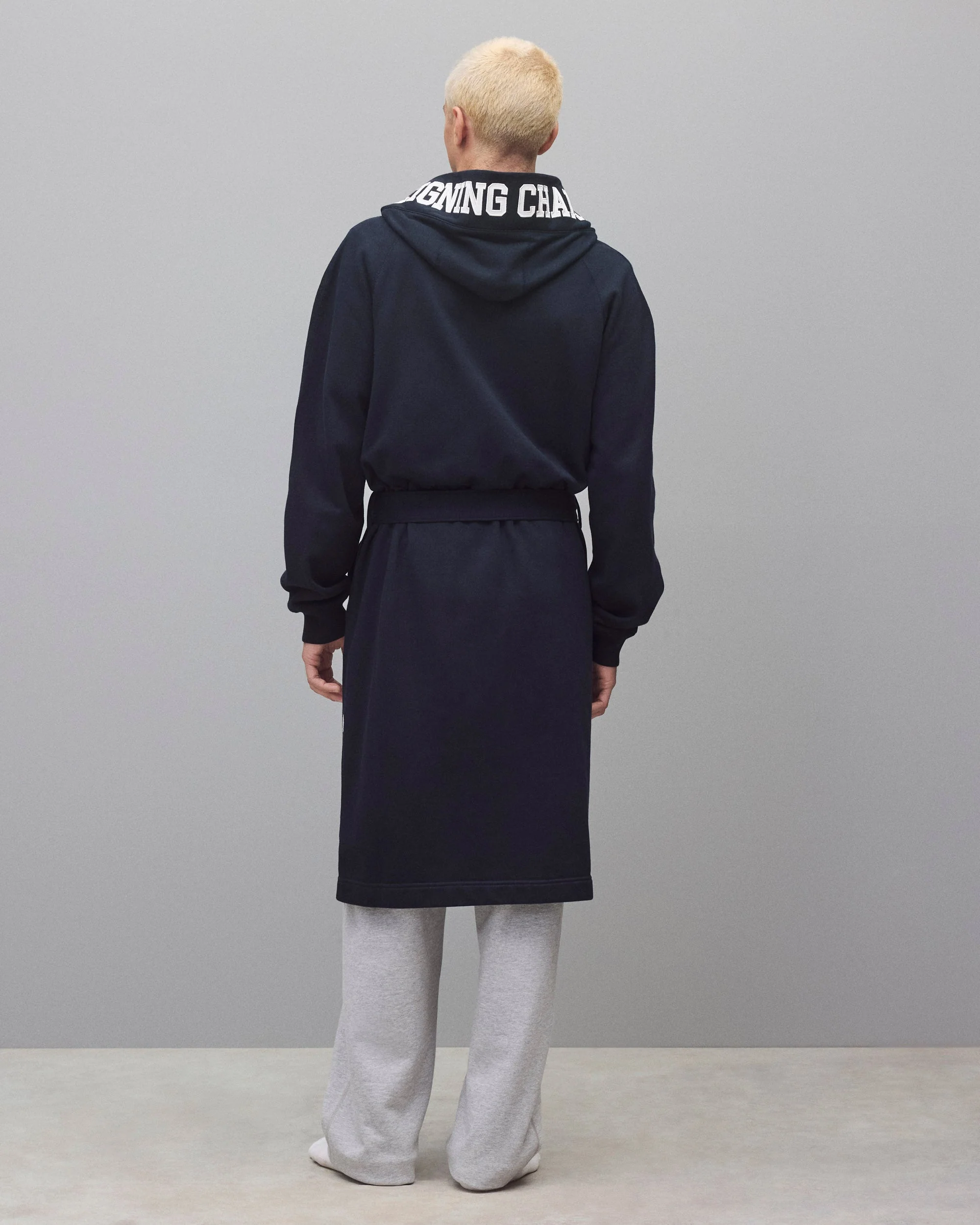 Midweight Terry Logo Relaxed Hooded Robe - Image 4