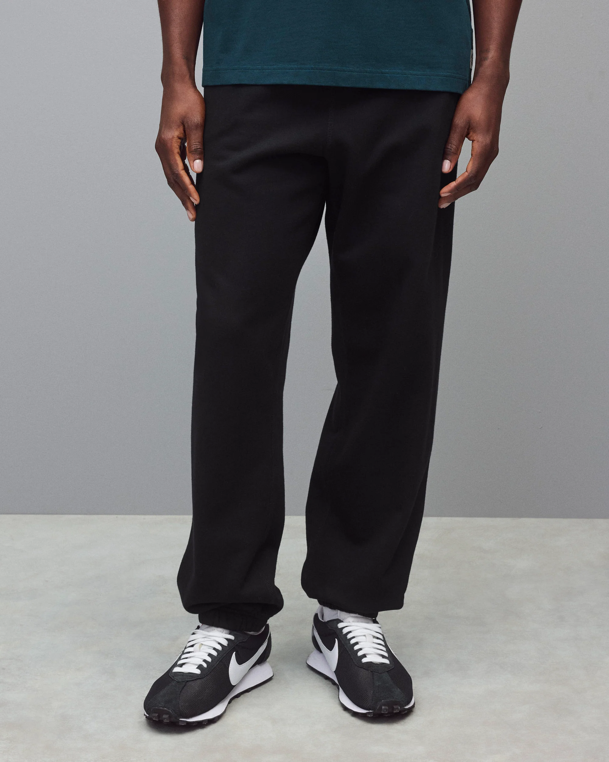 Midweight Terry Relaxed Cuffed Sweatpant - Image 3