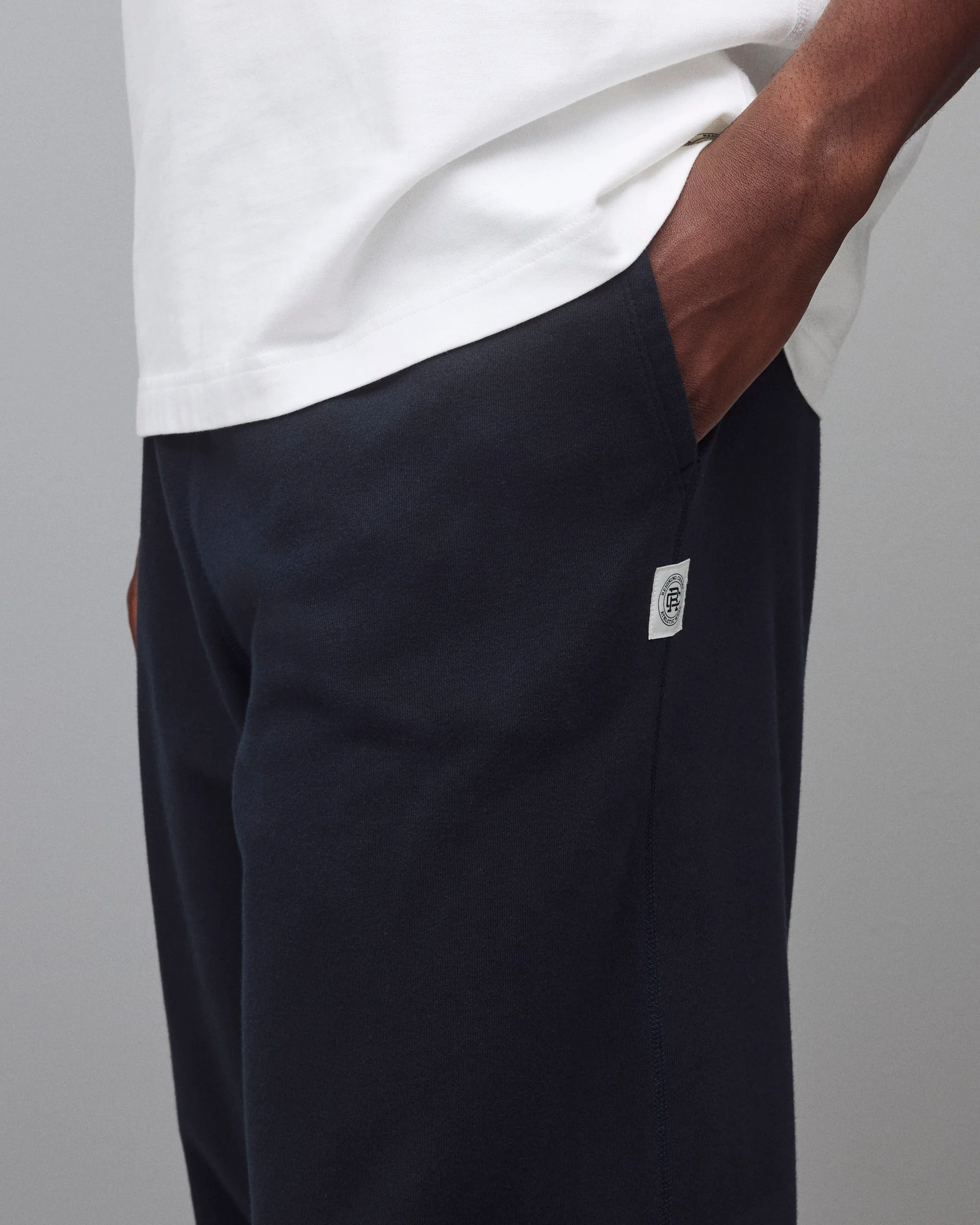 Midweight Terry Relaxed Cuffed Sweatpant - Image 6