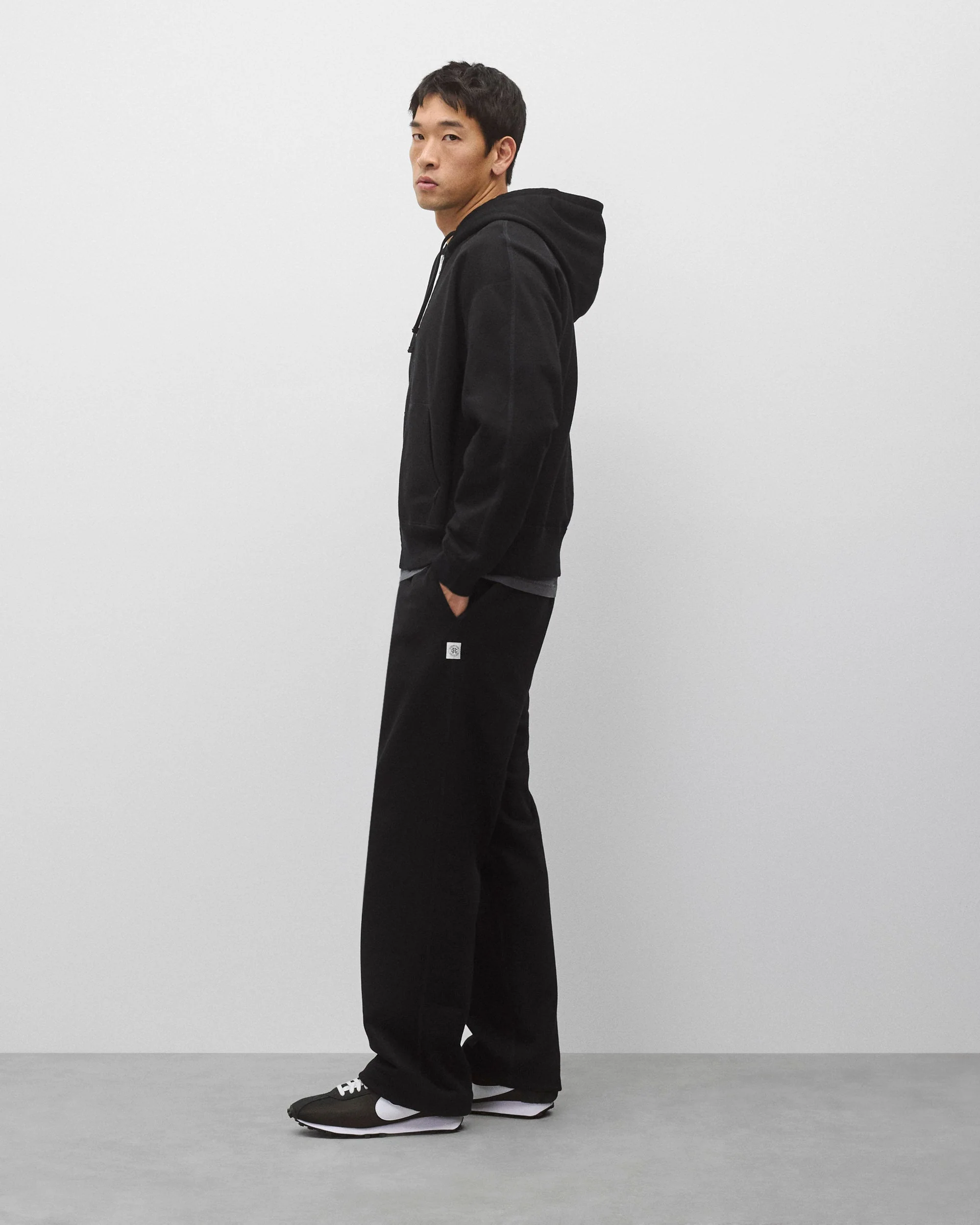 Midweight Terry Relaxed Sweatpant - Image 4