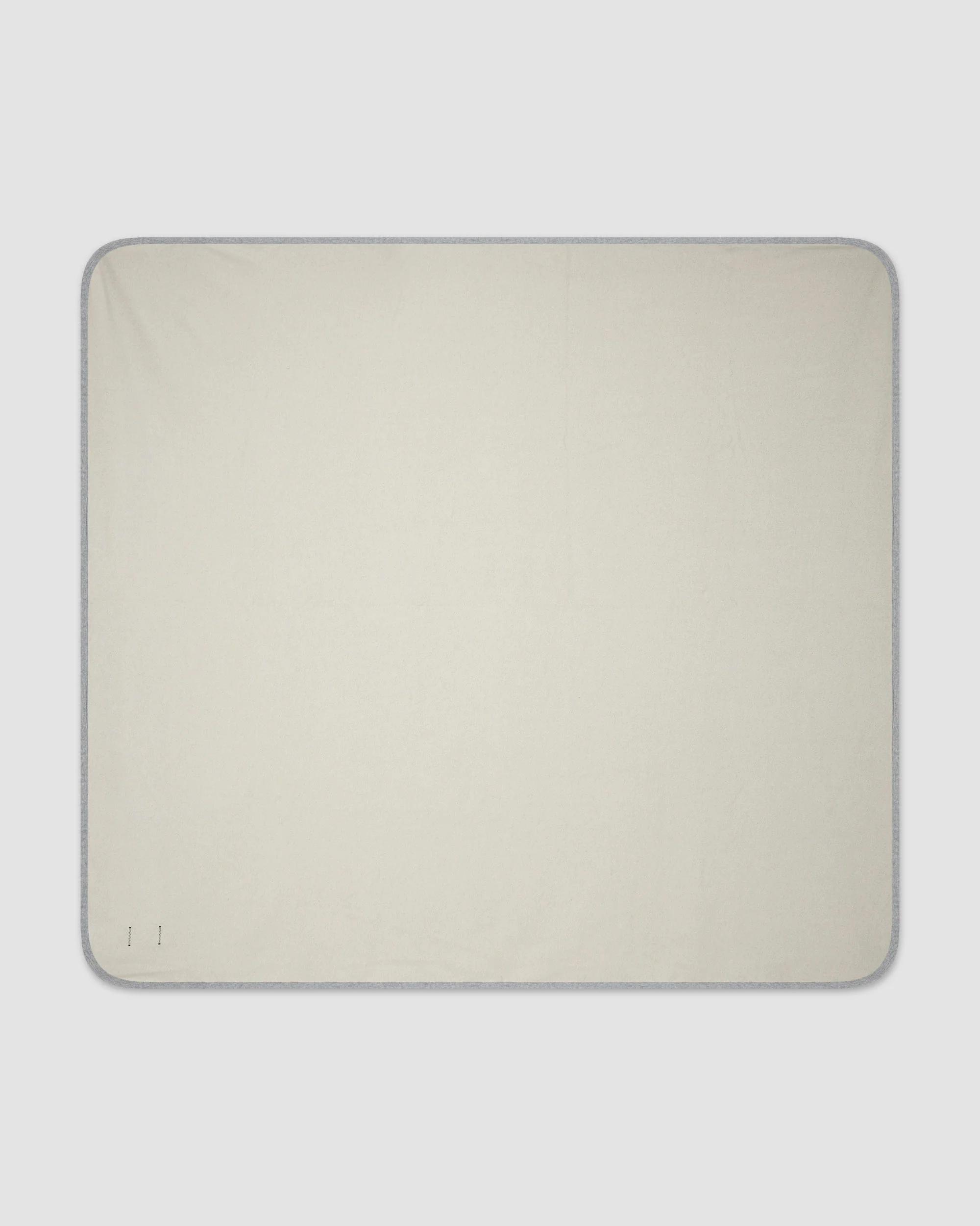Midweight Terry Stadium Blanket - Image 4