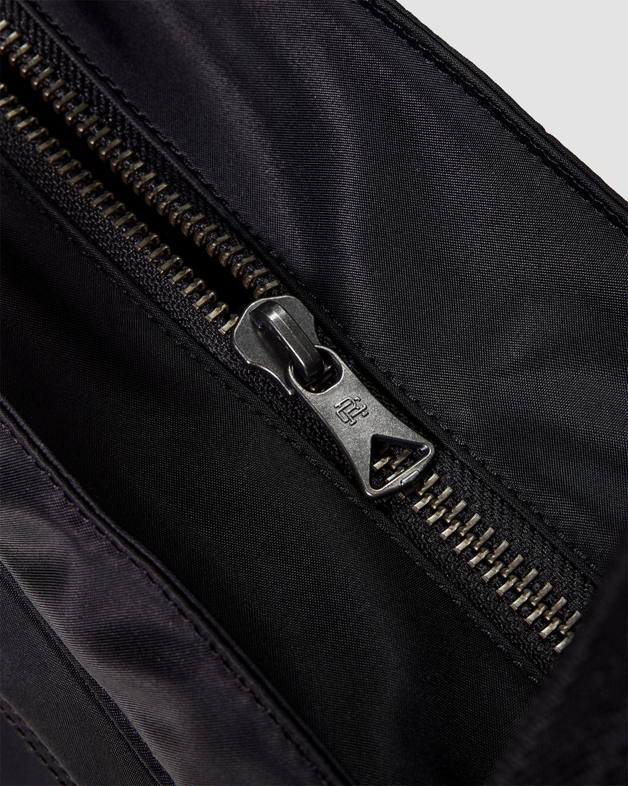 Nylon Twill Road Helmet Bag - Image 6